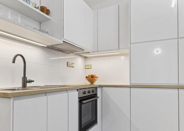 KOMPLETNÁ REKONŠTRUKCIA 1 izbový byt 24 m2 – Prostredná ul. 15 / Svätý Jur  ***  VÝBORNÁ PONUKA  ***