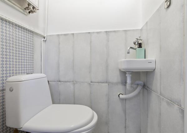 ZREKONŠTRUOVANÝ 2 izbový byt,  60 m2, Prostredná ul.  *** VÝBORNÁ PONUKA ***