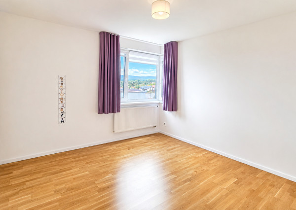 Ihneď voľný 3-izbový byt 91,12 m²,západný balkón,Pod vŕškami