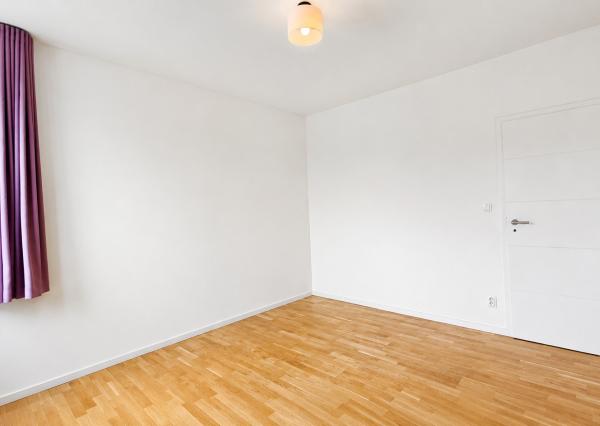 Ihneď voľný 3-izbový byt 91,12 m²,západný balkón,Pod vŕškami