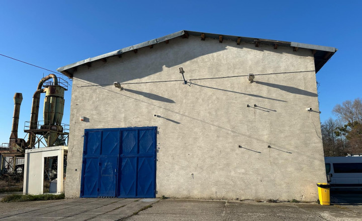 AFYREAL Lozorno- prenájom hala 542,9m2, spevnená plocha 4.382m2 na parkovanie kamiónov. - fotografia 6