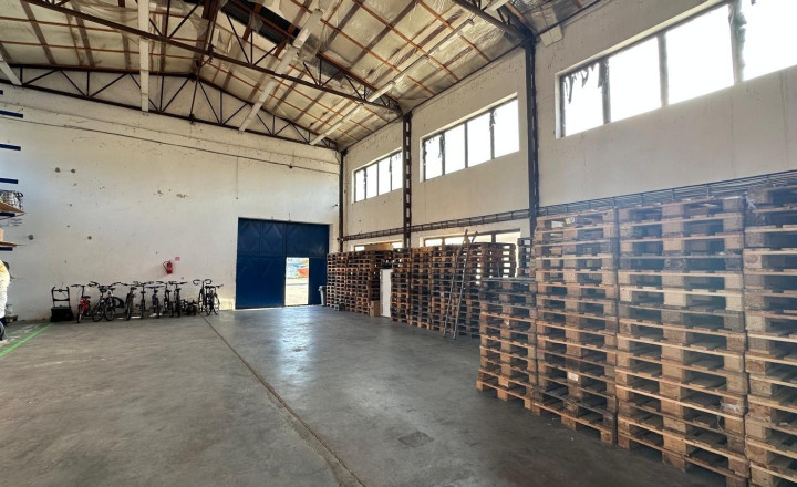 AFYREAL Lozorno- prenájom hala 542,9m2, spevnená plocha 4.382m2 na parkovanie kamiónov. - fotografia 7