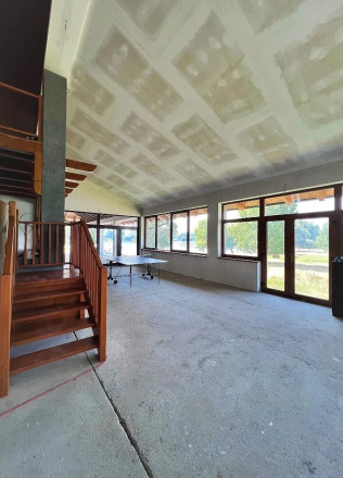 Afyreal predaj skolaudovaný objekt na podnikanie alebo bývanie na Šulianskom jazere, tesne pri vode, nádherné prostredie. - fotografia 8