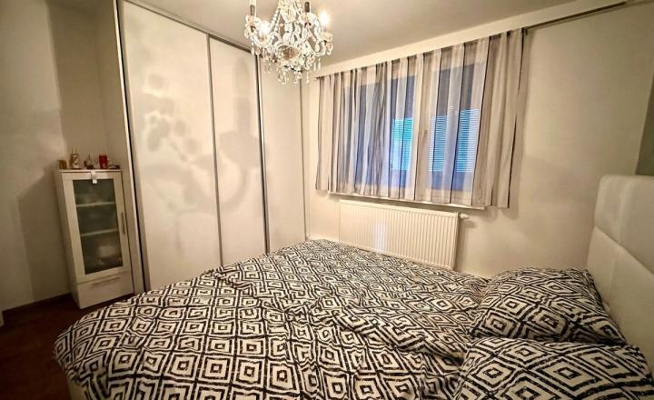 AFYREAL predaj 4izb byt 90m2 Radničné námestie, vlastný kotol na kúrenie, kompl.rekonštr., balkón, veľká pivnica - fotografia 13