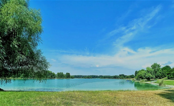 Afyreal predaj skolaudovaný dom na top mieste s parkovaním pre 18 áut - fotografia 19