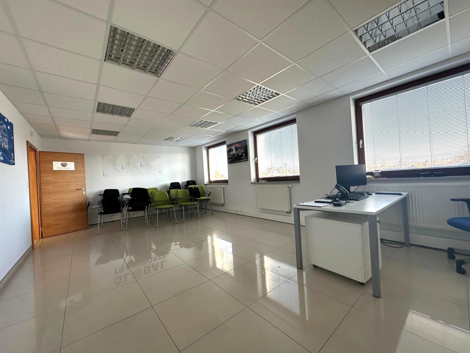 AFYREAL prenájom kancelárií v administratívnej polyfunkčnej budove na začiatku Lozorna