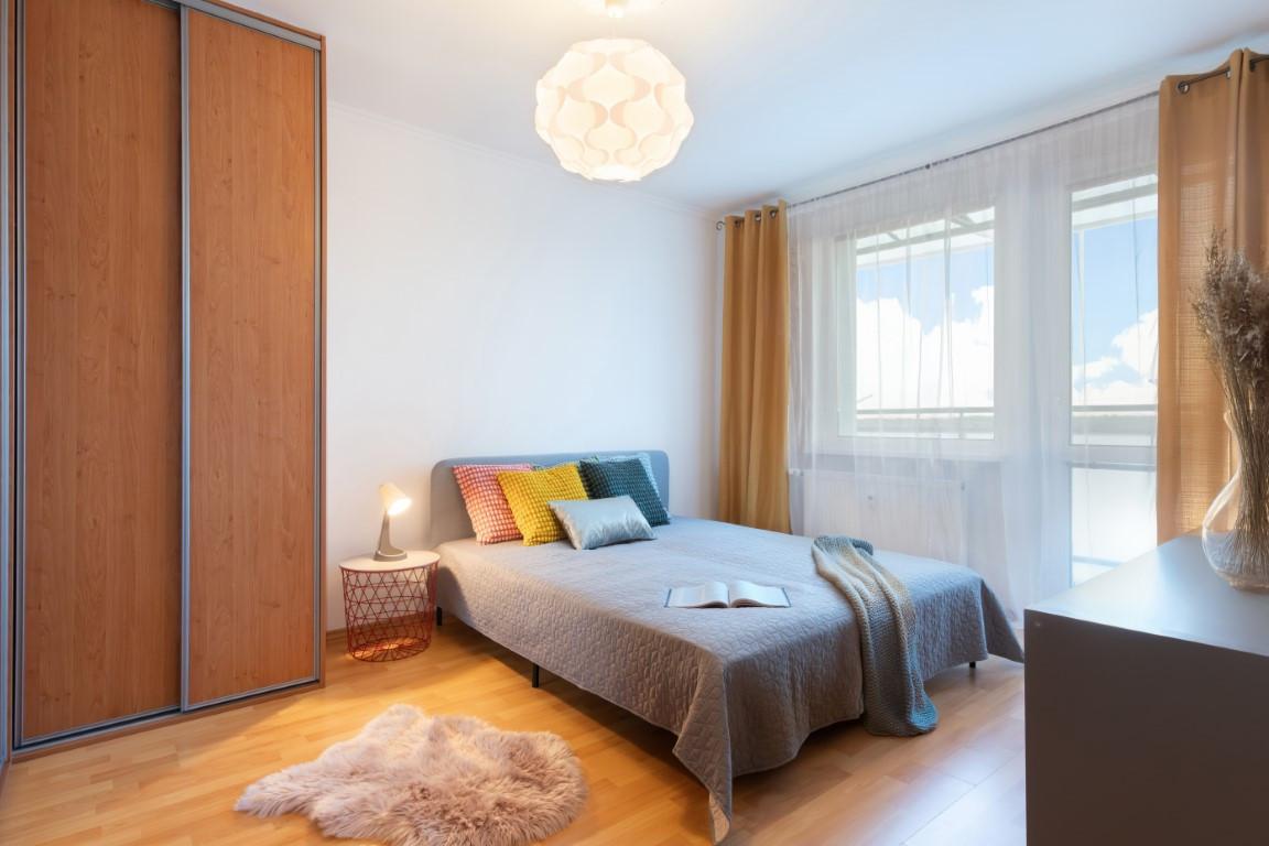 Zaujímavý 2i byt s rozlohou až 59 m2 - ul. Kozmonautov / Svätý Jur  ***  BYT JE LEN  16min CESTY OD CENTRA BRATISLAVY  ***