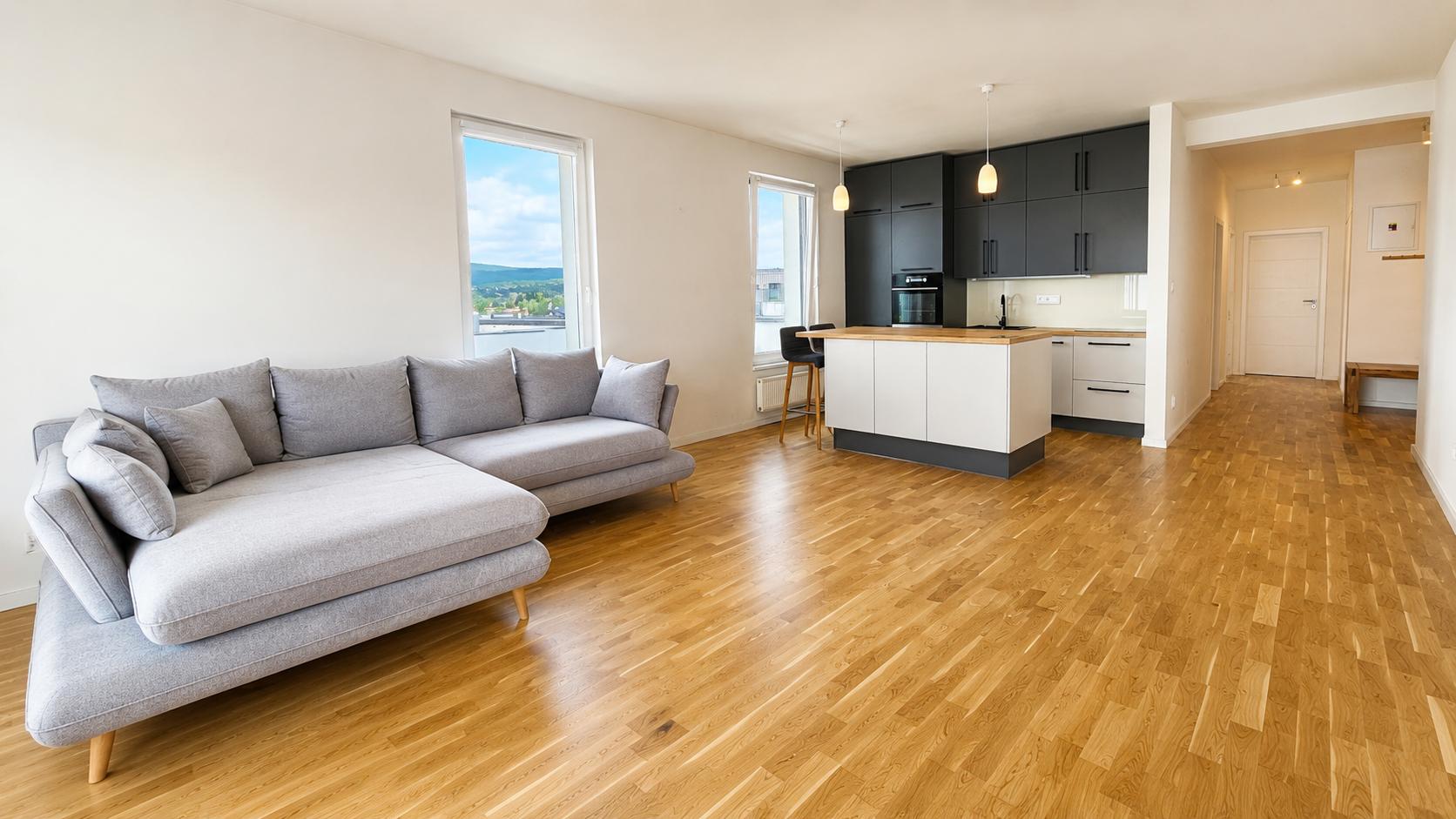 Ihneď voľný 3-izbový byt 91,12 m²,západný balkón,Pod vŕškami