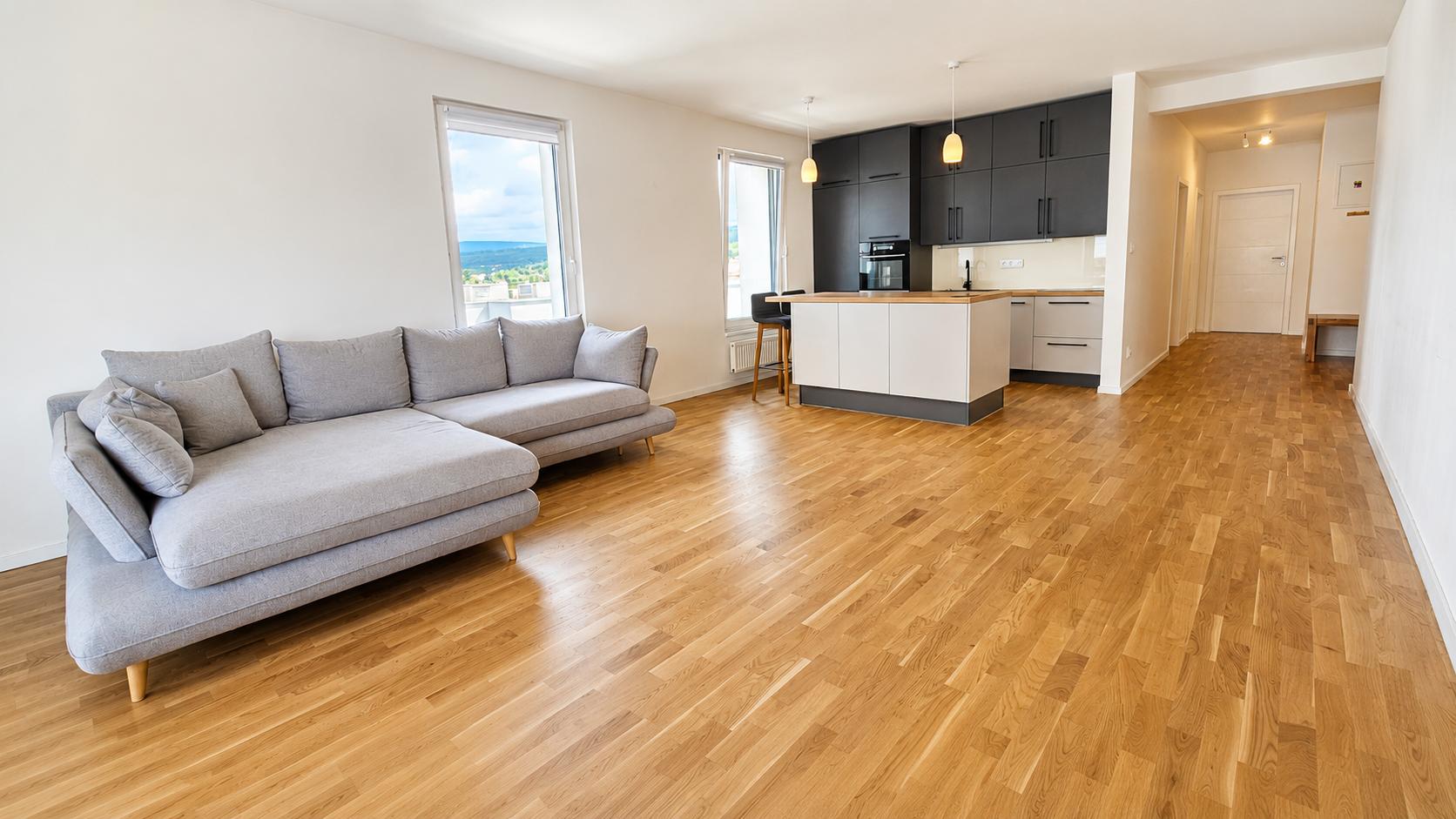 Ihneď voľný 3-izbový byt 91,12 m²,západný balkón,Pod vŕškami